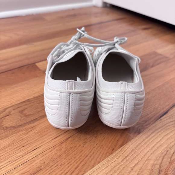 Under Armour Magnetico Elite 4 FG soccer cleats in white - Picture 4 of 10